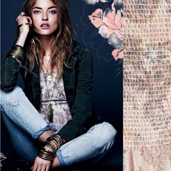 Free People Square Neckline Chiffon
Printed Top (M) - Picture 3 of 10